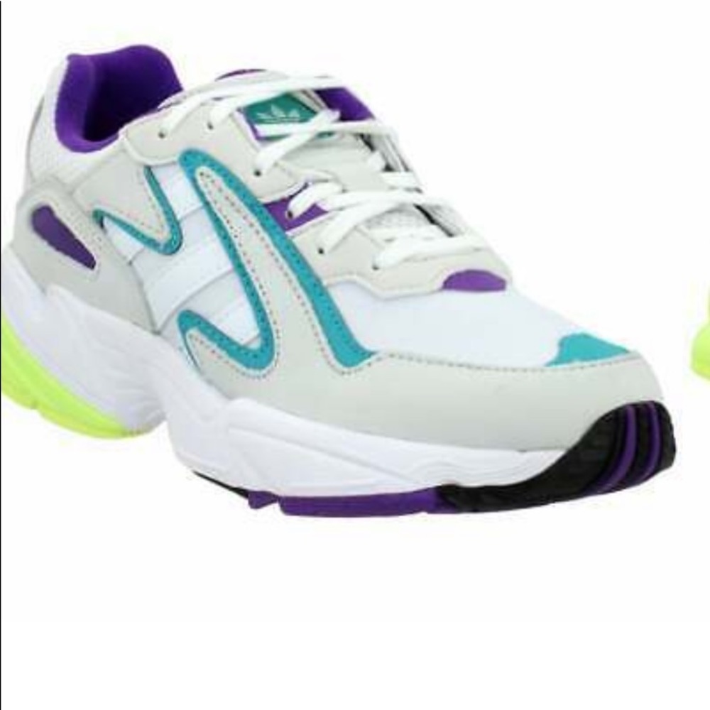 Adidas big boys/men size 6 athletic shoes NWT